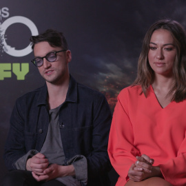 Richard Harmon y Tasya Teles presenta la 6ª temporada de 'Los 100'