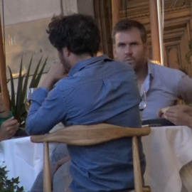 Laura Matamoros y Carla Barber disfrutan de una cena como cuñadas