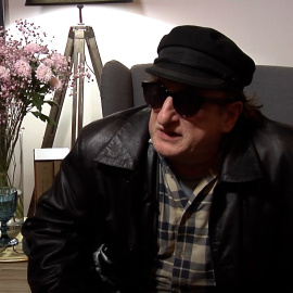 Javier Gurruchaga, líder de la Orquesta Mondragón: "El nivel de los políticos es muy mediocre"