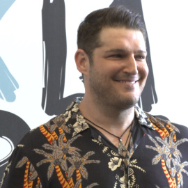 Manu Tenorio habla del compromiso de Chenoa