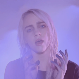 Billie Eilish no aclara si habrá colaboración con Justin Bieber