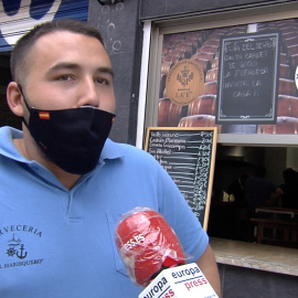 Cervecería anima el derbi sevillano invitando a béticos y sevillistas