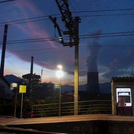 El precio medio mayorista de la electricidad será este martes de 223,16 euros/MWh