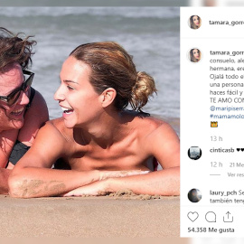 Tamara Gorro disfruta de la playa con una gran amiga