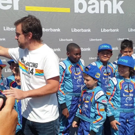 Fernando Alonso en Llanera