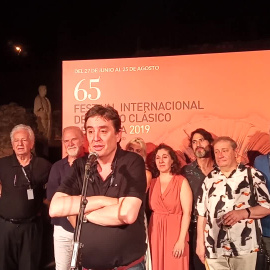 Luis García Montero celebra el éxito de su 'Prometeo' en Mérida