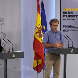 Fernando Simón pide que parte de los beneficios de su 'fenómeno fan' se destinen a ONGs