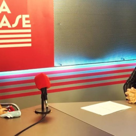 Encuentro de Virginia P. Alonso y Pablo Iglesias en el plató de 'La Base'