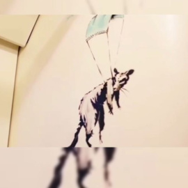 Así pinta Banksy para concienciar sobre las mascarillas