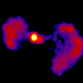 Misiones de la NASA exploran galaxia que parece un 'caza imperial'