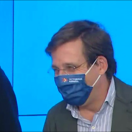 Almeida: "No es un mero reparto de cremas... de cromos"