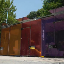 Baños transparentes y de colores en Tokyo