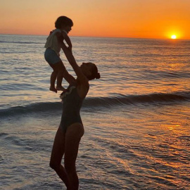 Eva González y Cayetano Rivera despiden el verano