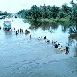 Las inundaciones en Nigeria bloquean la salida de gas del país