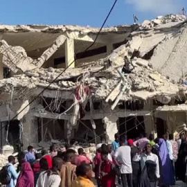 Un atentado con dos coches bomba causa 100 muertos en las calles de Mogadiscio