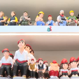Ya se puede disfrutar de los caganer para los belenes de la próxima Navidad