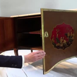 Se subastan en París dos de los muebles de María Antonieta