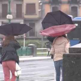La borrasca Denise recorre la península y Baleares con lluvia, viento y nieve