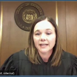 Ante el juez el autor del tiroteo en Colorado que dejó 5 muertos 