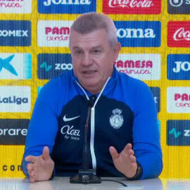 Setién pide paciencia a la afición tras la derrota: "A mí no me gusta suicidarme"