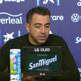 El Barça afianza su liderazgo antes del parón del Mundial con una remontada en el Sadar