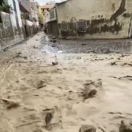 Un corrimiento de tierra causado por las fuertes lluvias golpea la isla italiana de Ischia
