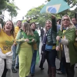 Seguidores de Bolsonaro piden un golpe de estado para devolver a su líder a la Presidencia de Brasil