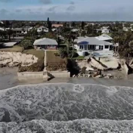 Nicole deja al menos 4 muertos tras su paso por Florida