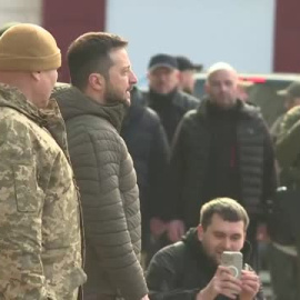 Zelenski visita por primera vez la ciudad liberada de Jersón