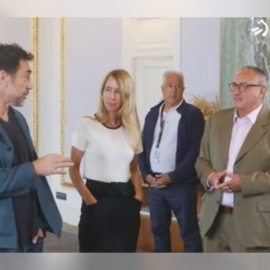 Una instante del vídeo de Javier Bardem, indignado por lo que creía que era un homenaje privado a Bigas Luna.- EITB