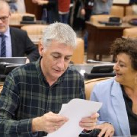 ERC, EH Bildu y BNG pactan in extremis con el PSOE prorrogar el impuesto a las energéticas y cambios en el de la banca