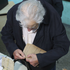 José Mujica vota segunda vuelta presidenciales