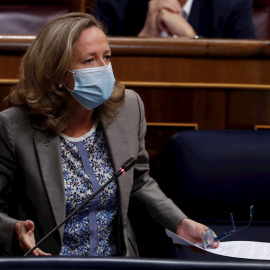 La vicepresidenta del Gobierno y ministra de Economía, Nadia Calviño durante la sesión de control al Gobierno en el Congreso. - EFE