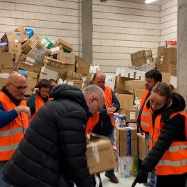 El tercer día del convoy termina con la entrega: "No esperaba toda esta ayuda"