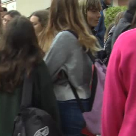 Polémica en un colegio de Mallorca por la exhibición de banderas de España