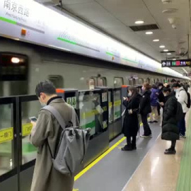 Shanghái toma pequeños pasos para aliviar las restricciones de COVID