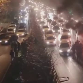 Continúa la huelga general y las manifestaciones contra el régimen iraní