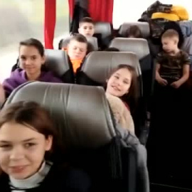 Llegan a Valencia 53 menores ucranianos para pasar la Navidad lejos de la guerra