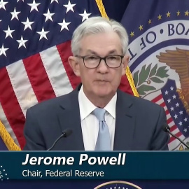 La Fed augura nuevas subidas de tipos y reduce crecimiento de EEUU para 2023