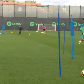 Los internacionales españoles regresan en el entrenamiento del Barça
