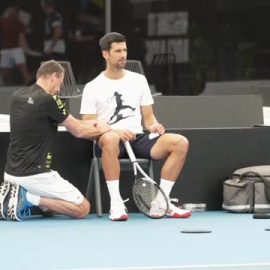 Djokovic vuelve a Australia tras ser deportado el año pasado