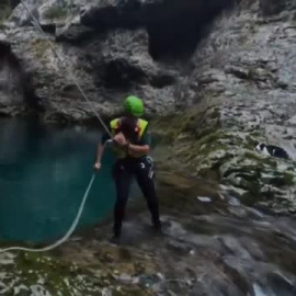 Multado el dueño de un perro al que tuvo que rescatar la Guardia Civil en el Pirineo