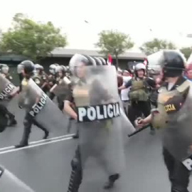 Miles de peruanos exigen en manifestación la libertad de Pedro Castillo