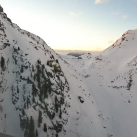 Una piloto de 22 años aterriza de emergencia en los Dolomitas