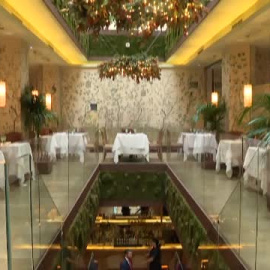 Más de 6 millones de españoles darán la bienvenida al 2023 en fiestas y cotillones