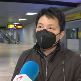 Control de temperatura y pruebas de antígenos aleatorias para los primeros pasajeros procedentes de China 