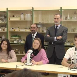 Felipe VI visita el IES Ramón y Cajal en Zaragoza
