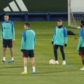 Último entrenamiento del FC Barcelona antes de la semifinal de Supercopa ante el Betis
