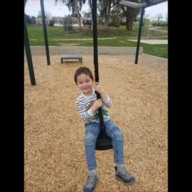 Buscan en EEUU a un niño de cinco años arrastrado por una riada cuando viajaba con su madre