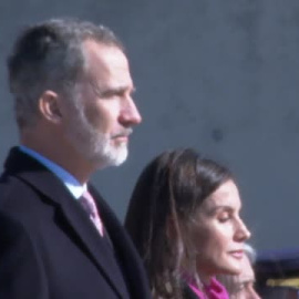 Los reyes de España parten hacia Angola